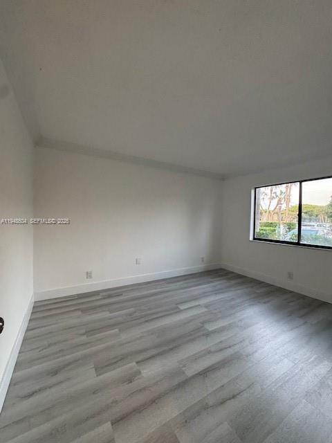 321 Lakeview Dr #105, Weston FL 33326