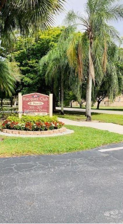 321 Lakeview Dr #105, Weston FL 33326