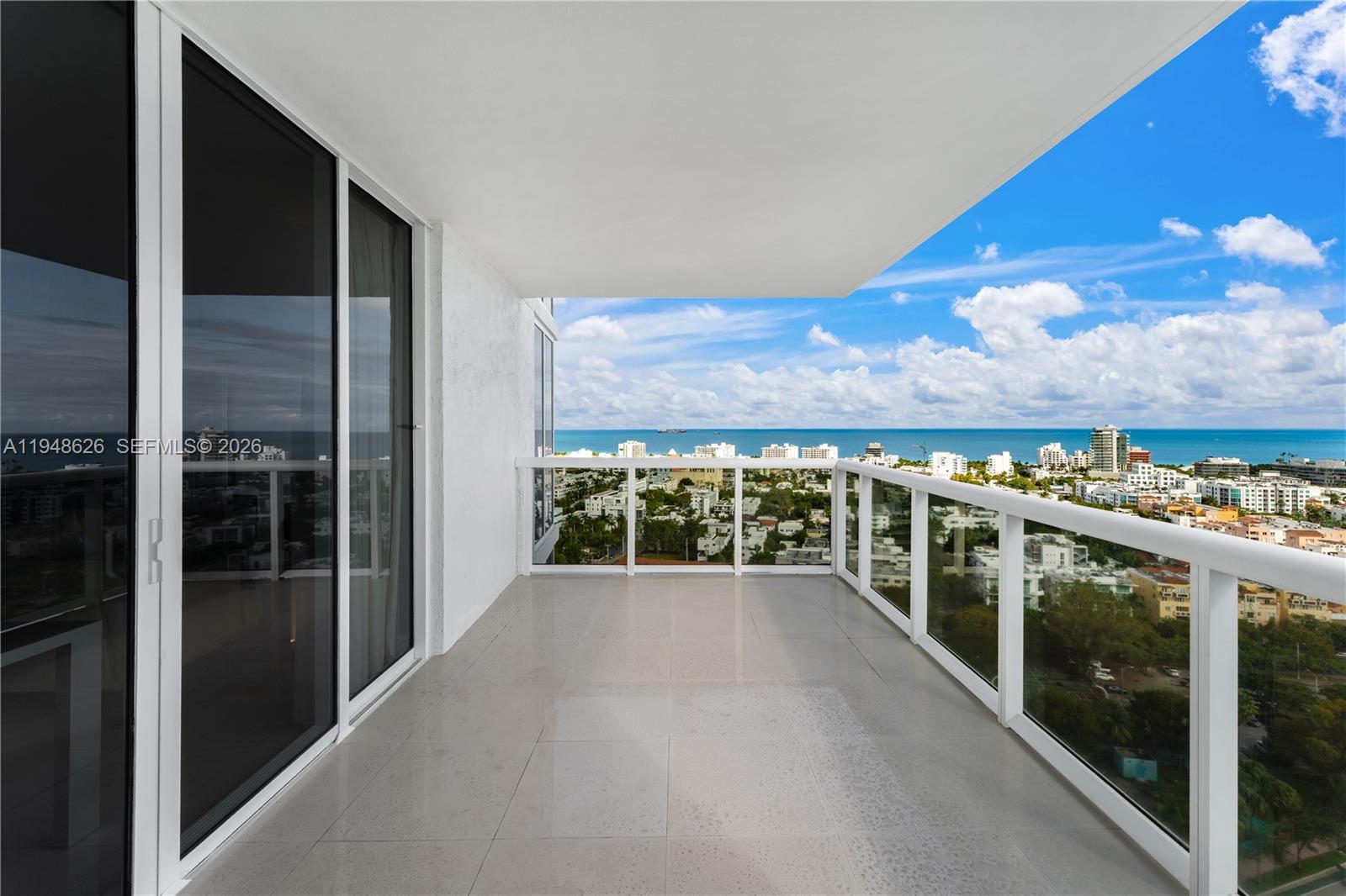 400 Alton Rd #2210, Miami Beach FL 33139