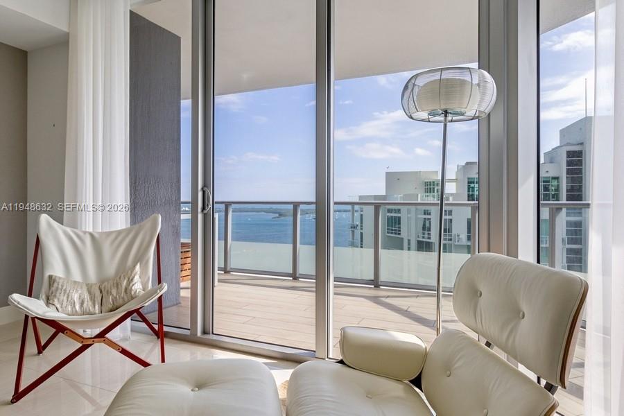 1300 Brickell Bay Dr #2803, Miami FL 33131