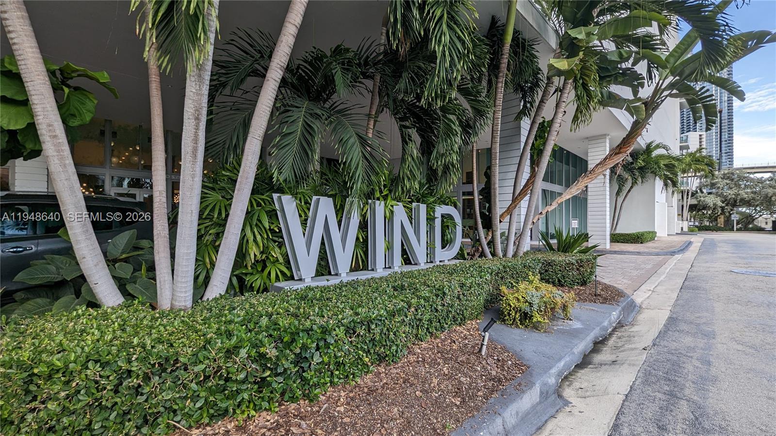 350 S Miami Ave #702, Miami FL 33130