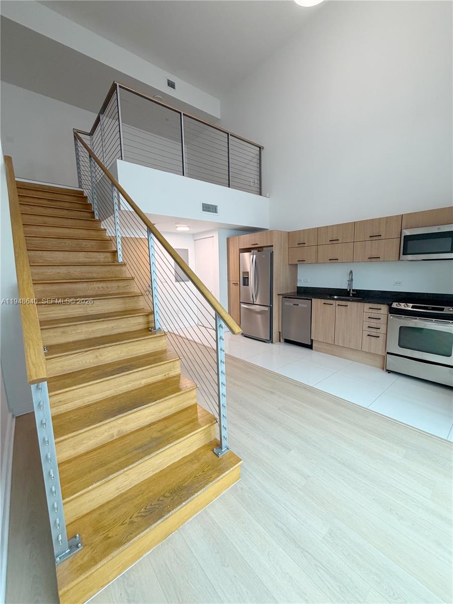 350 S Miami Ave #702, Miami FL 33130