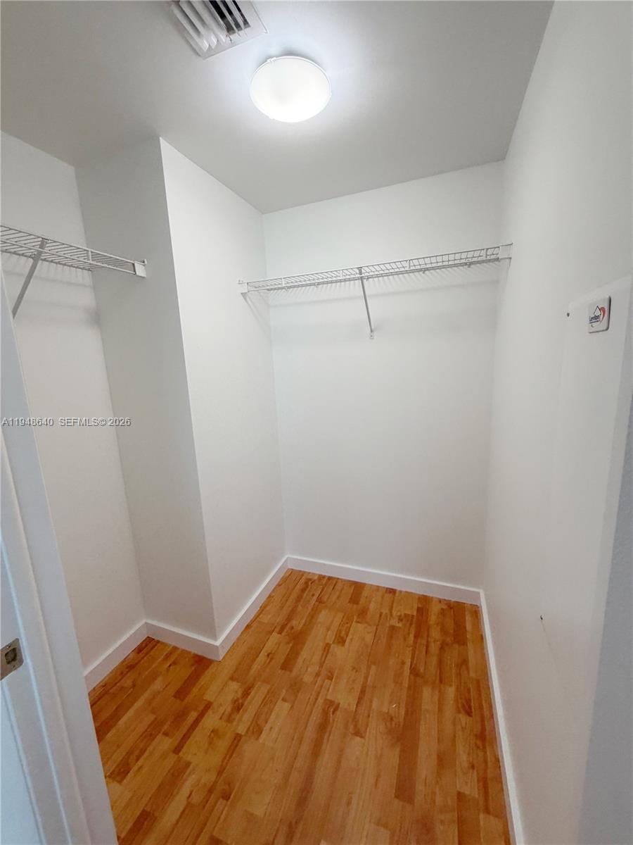 350 S Miami Ave #702, Miami FL 33130