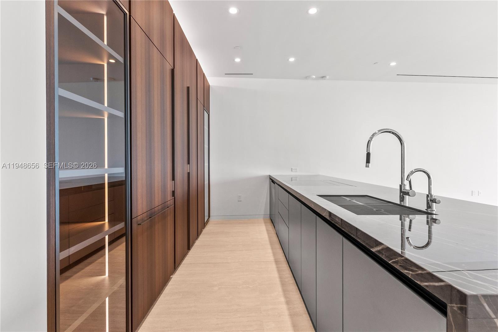 5 Grove Isle #L405, Miami FL 33133