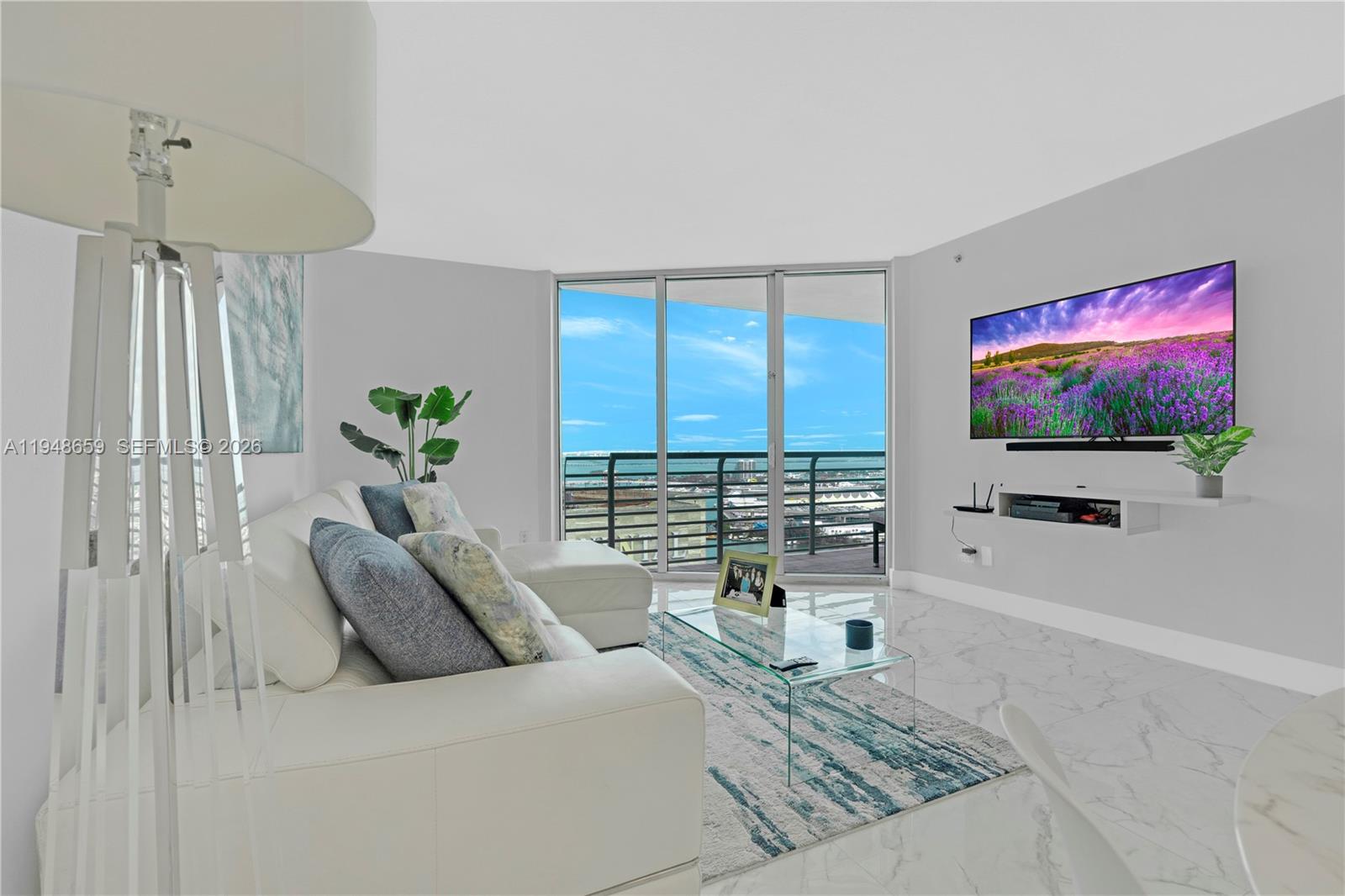 335 S Biscayne Blvd #4104, Miami FL 33131
