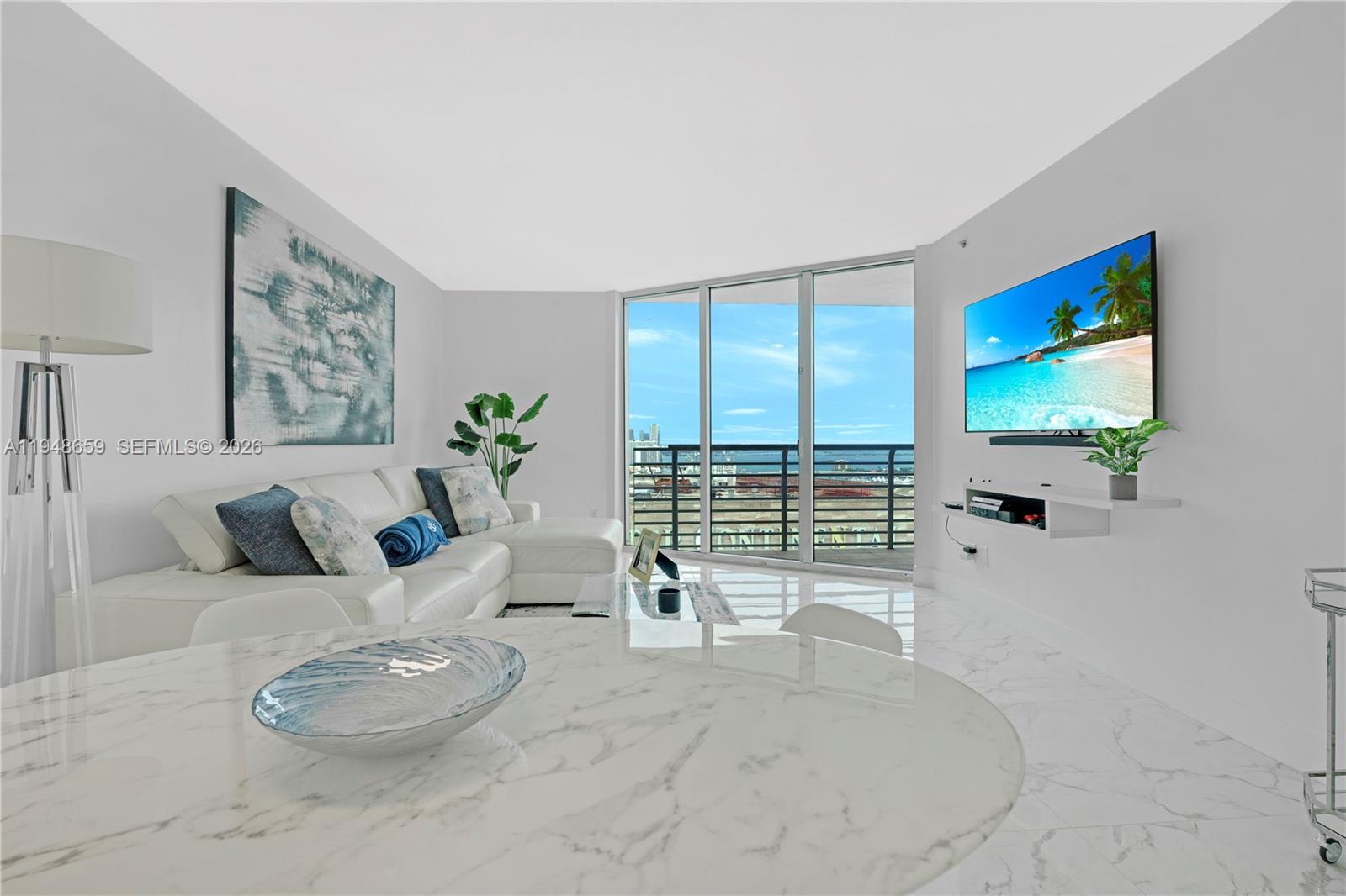 335 S Biscayne Blvd #4104, Miami FL 33131