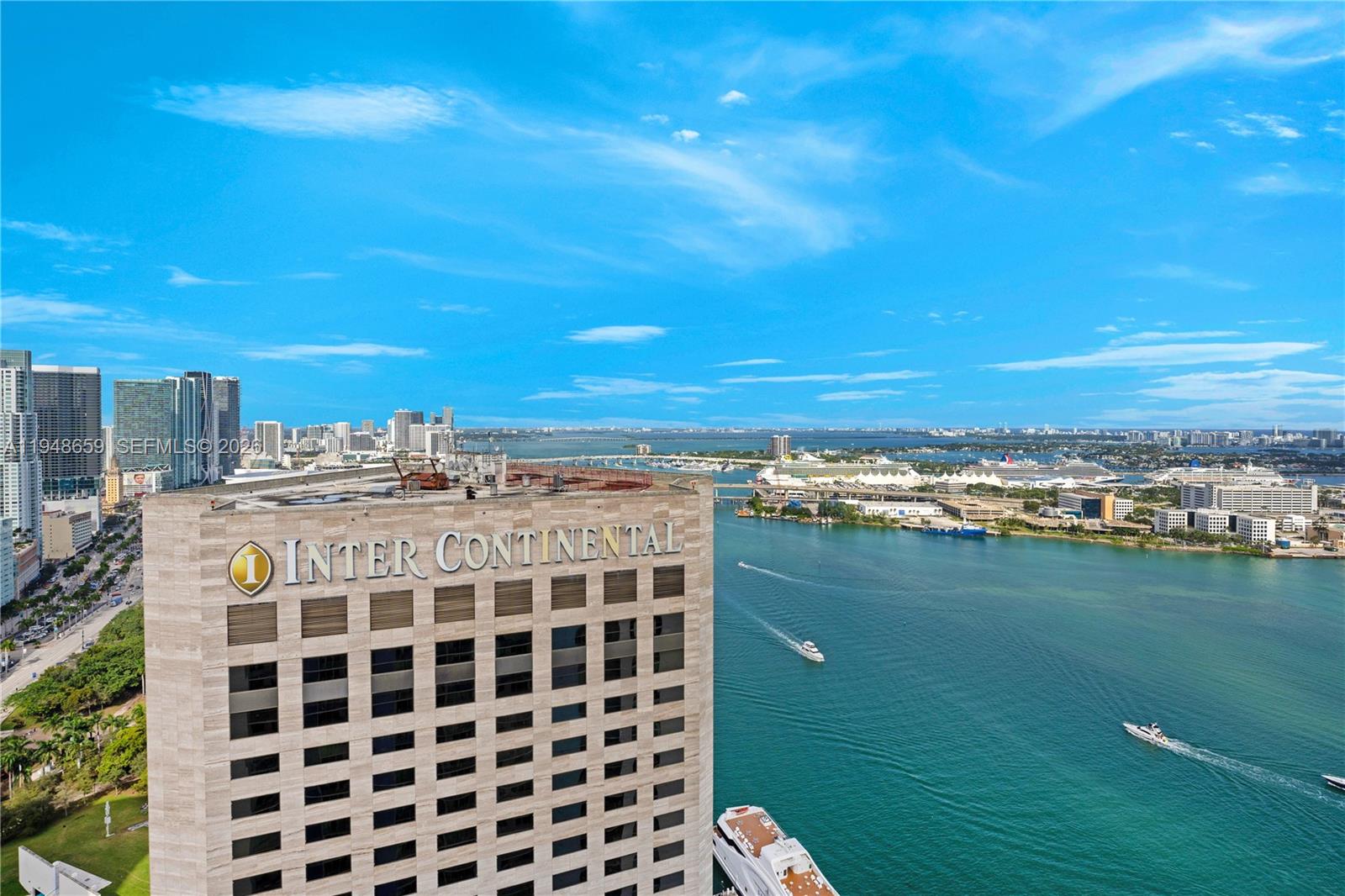 335 S Biscayne Blvd #4104, Miami FL 33131