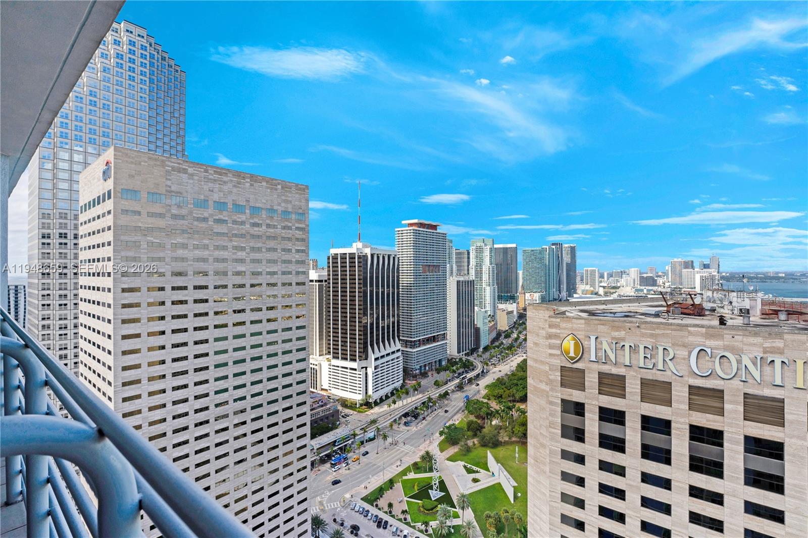 335 S Biscayne Blvd #4104, Miami FL 33131