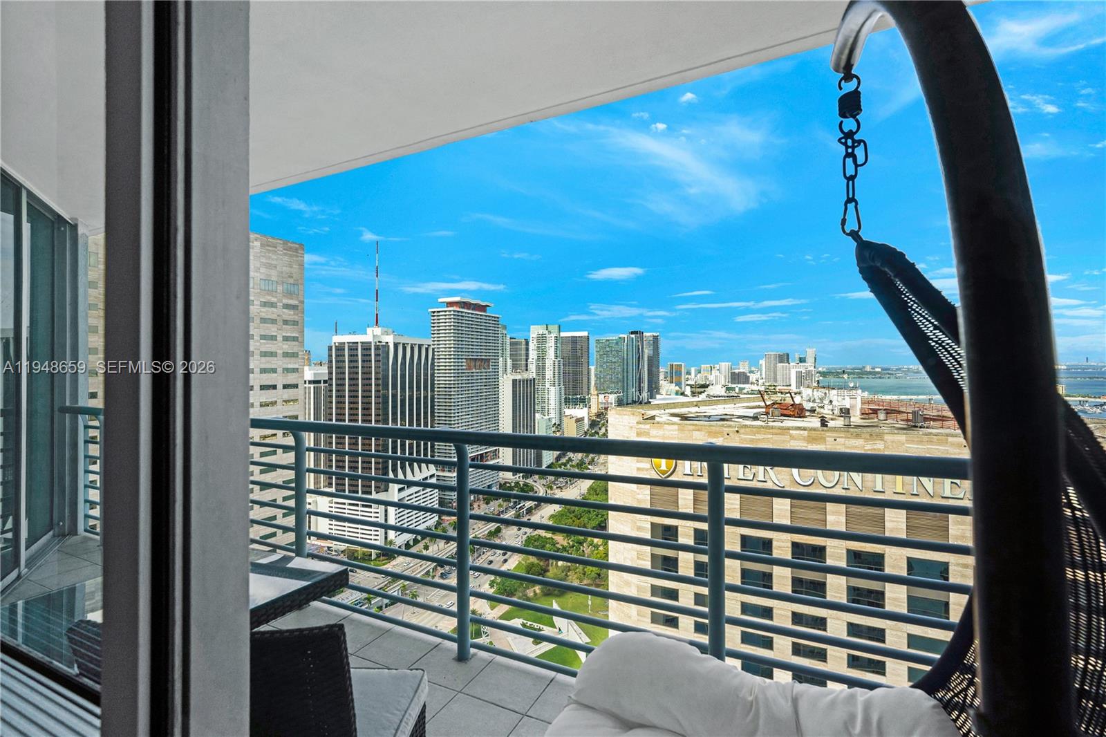 335 S Biscayne Blvd #4104, Miami FL 33131