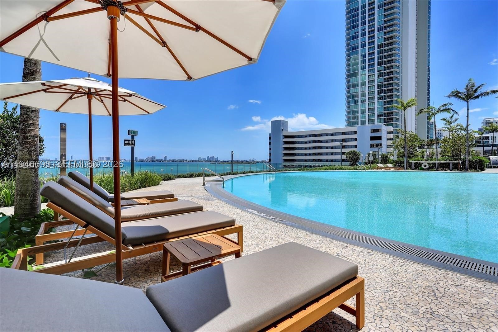 650 NE 32nd St #4306, Miami FL 33137
