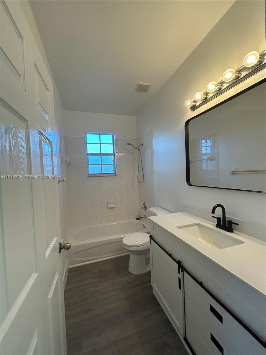 1720 NE 33rd Ave #201-5, Homestead FL 33033