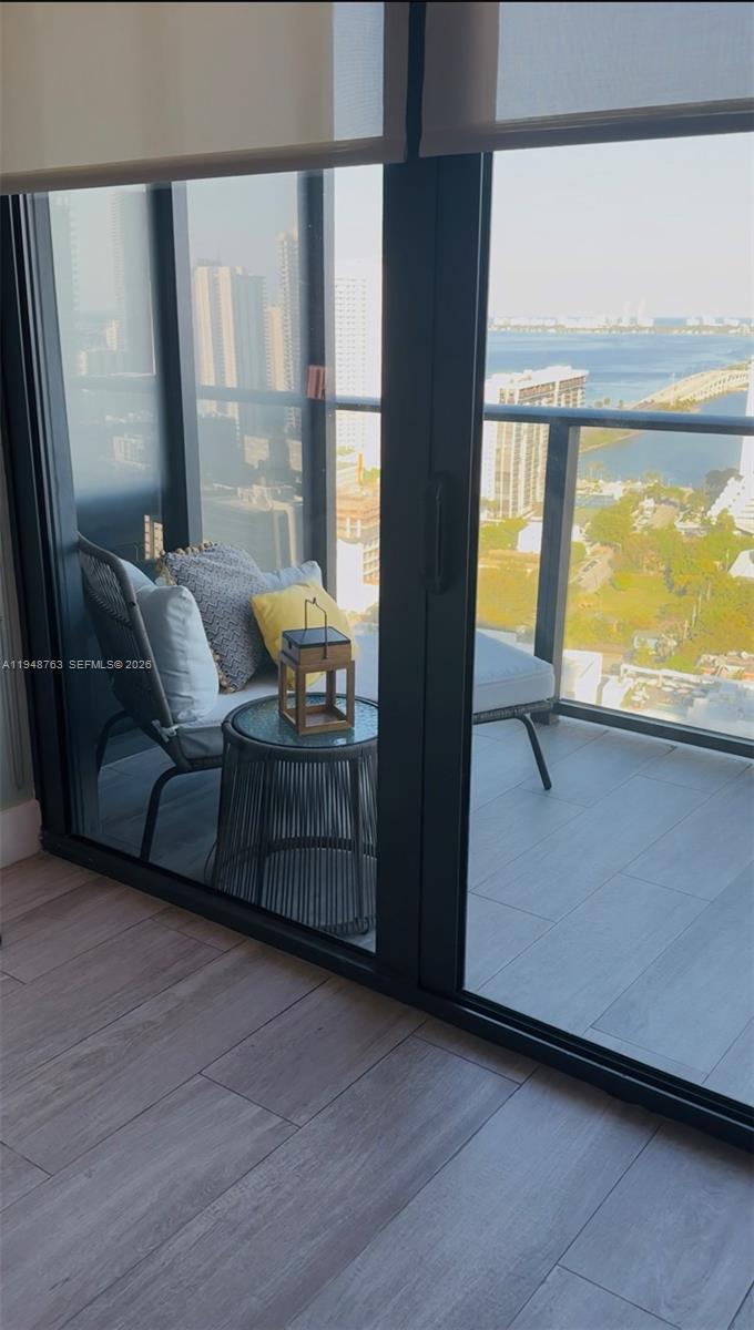 121 NE 34th St #3005, Miami FL 33137