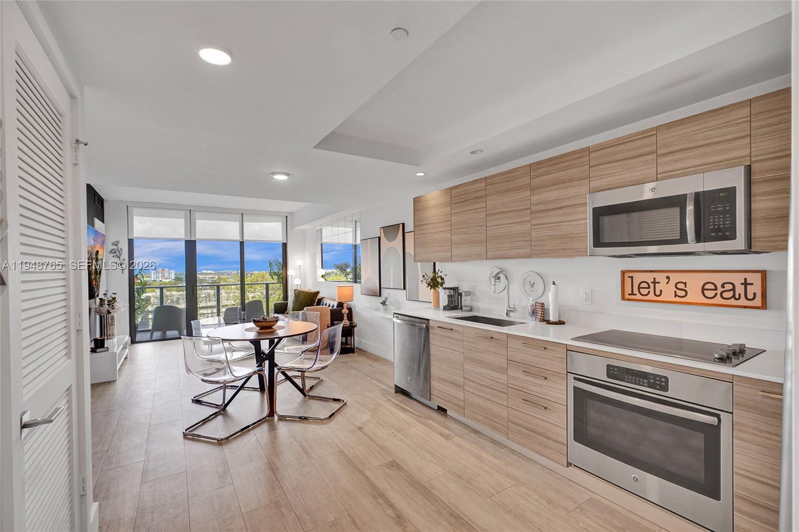 121 NE 34th St #910, Miami FL 33137
