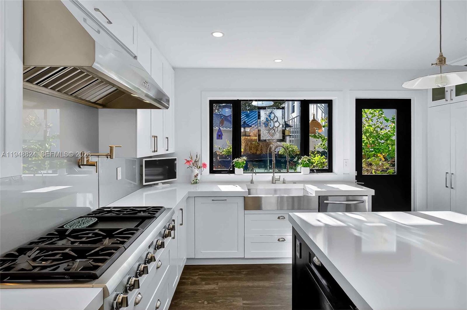 1680 Onaway Dr, Coconut Grove FL 33133