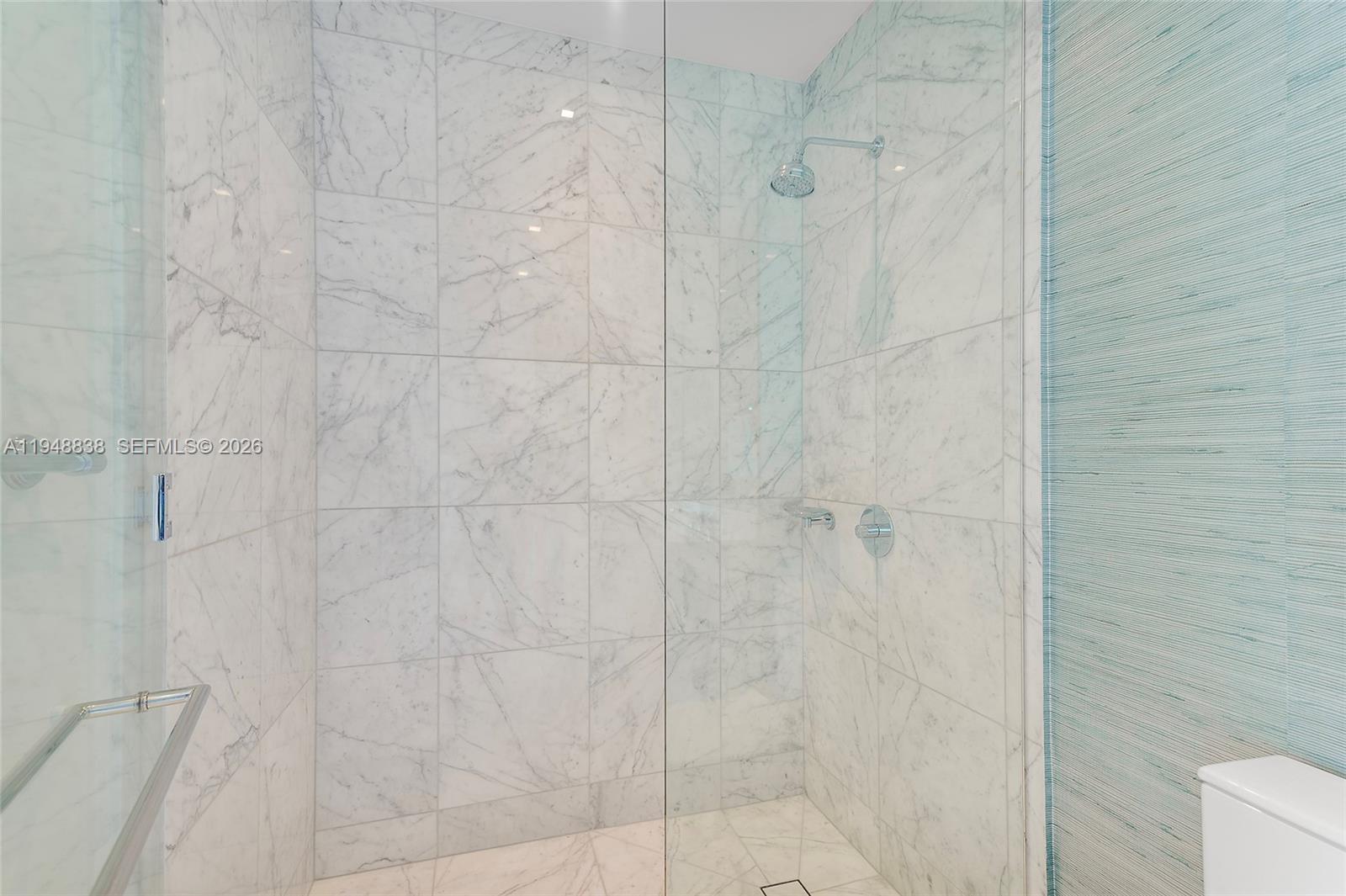 16901 Collins Ave #1203, Sunny Isles Beach FL 33160