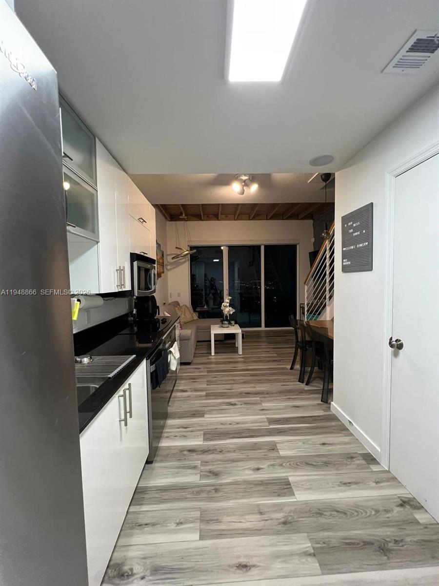 60 SW 13th St #3013, Miami FL 33130