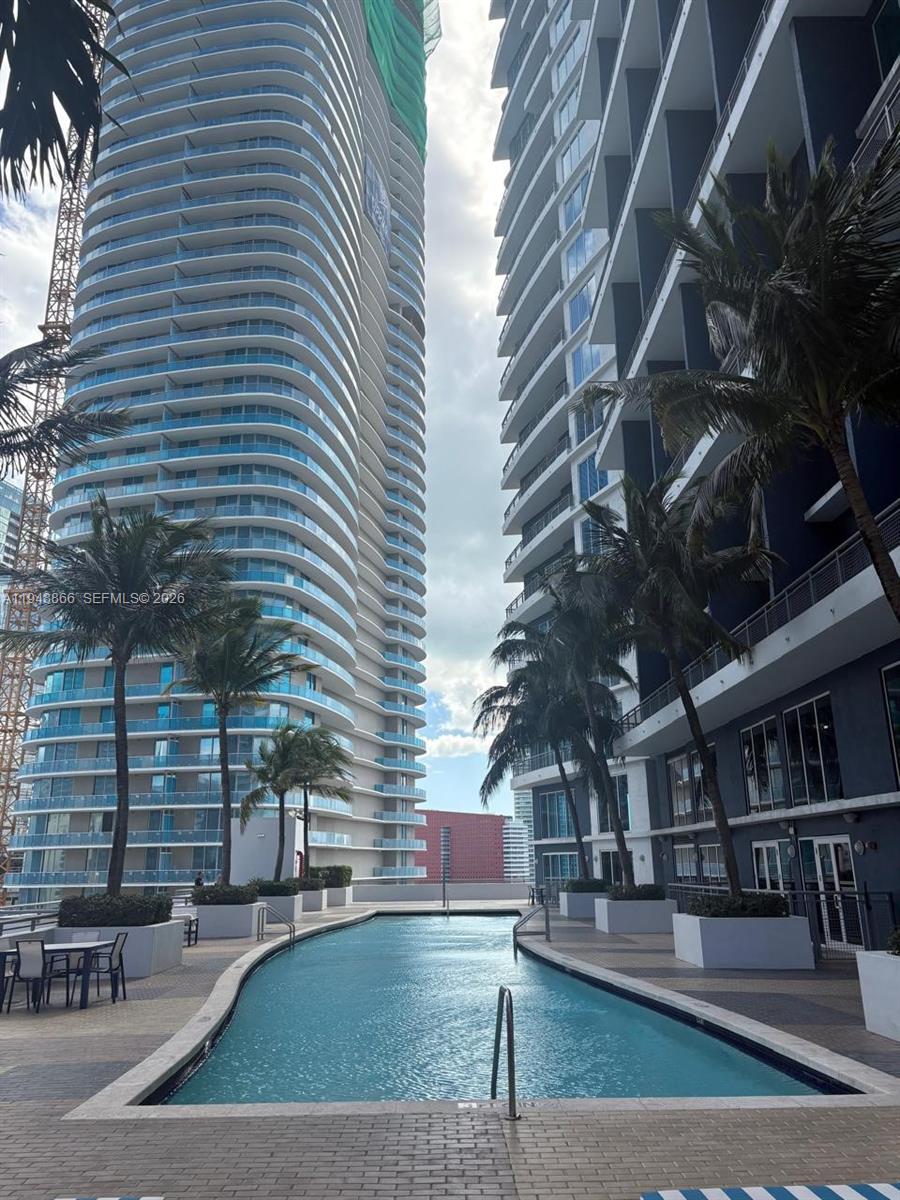60 SW 13th St #3013, Miami FL 33130