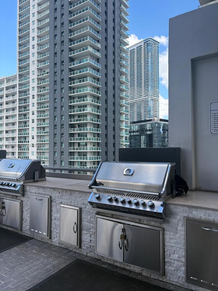 60 SW 13th St #3013, Miami FL 33130