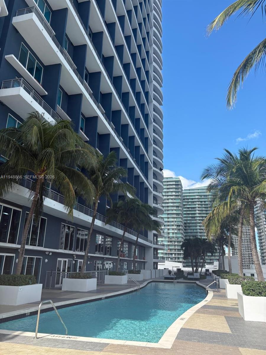 60 SW 13th St #3013, Miami FL 33130