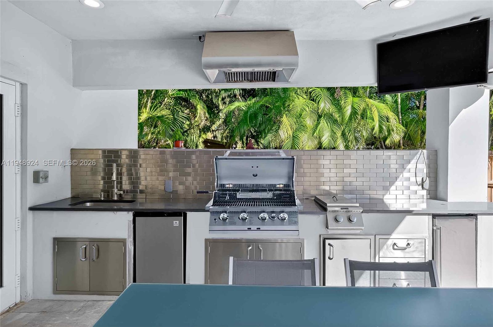 831 NE 109th St, Biscayne Park FL 33161