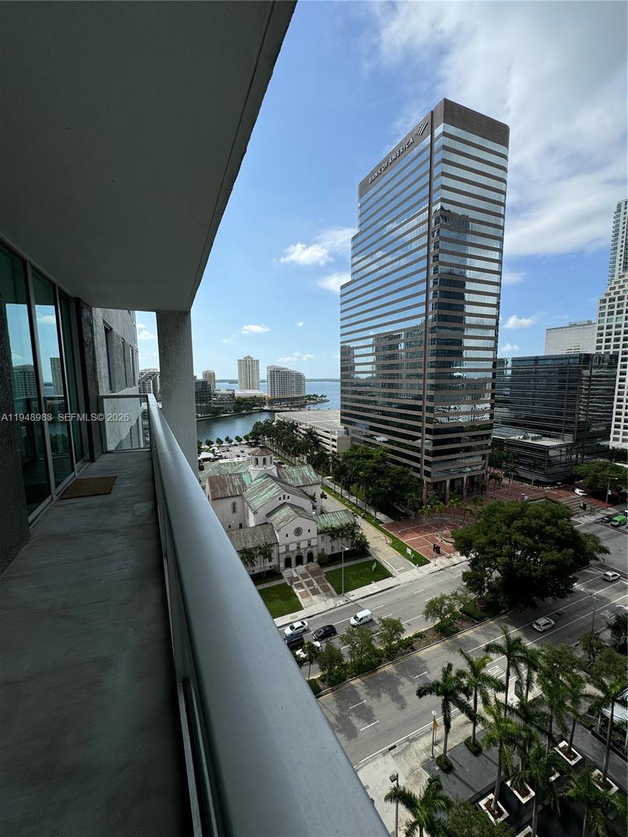 500 Brickell Ave #1704, Miami FL 33131