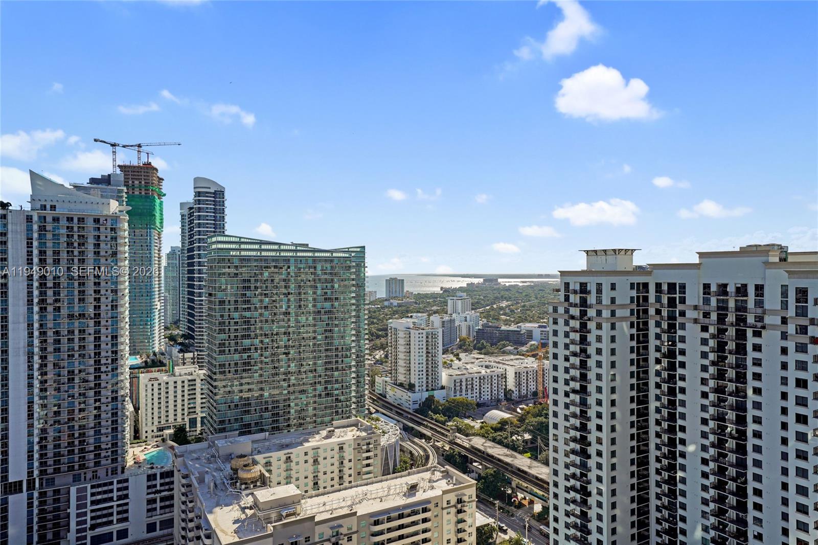 45 SW 9th St #3405, Miami FL 33130