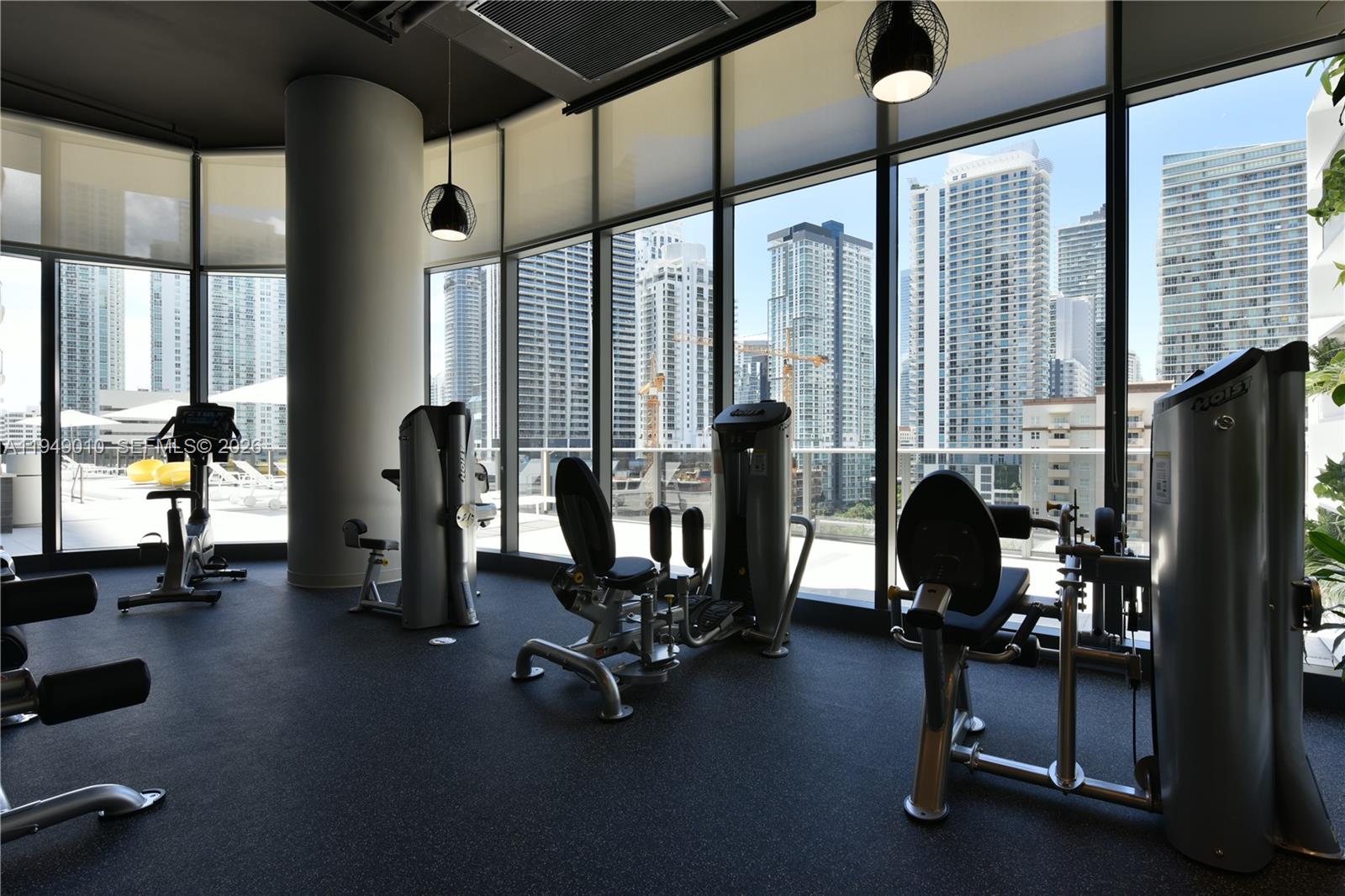 45 SW 9th St #3405, Miami FL 33130