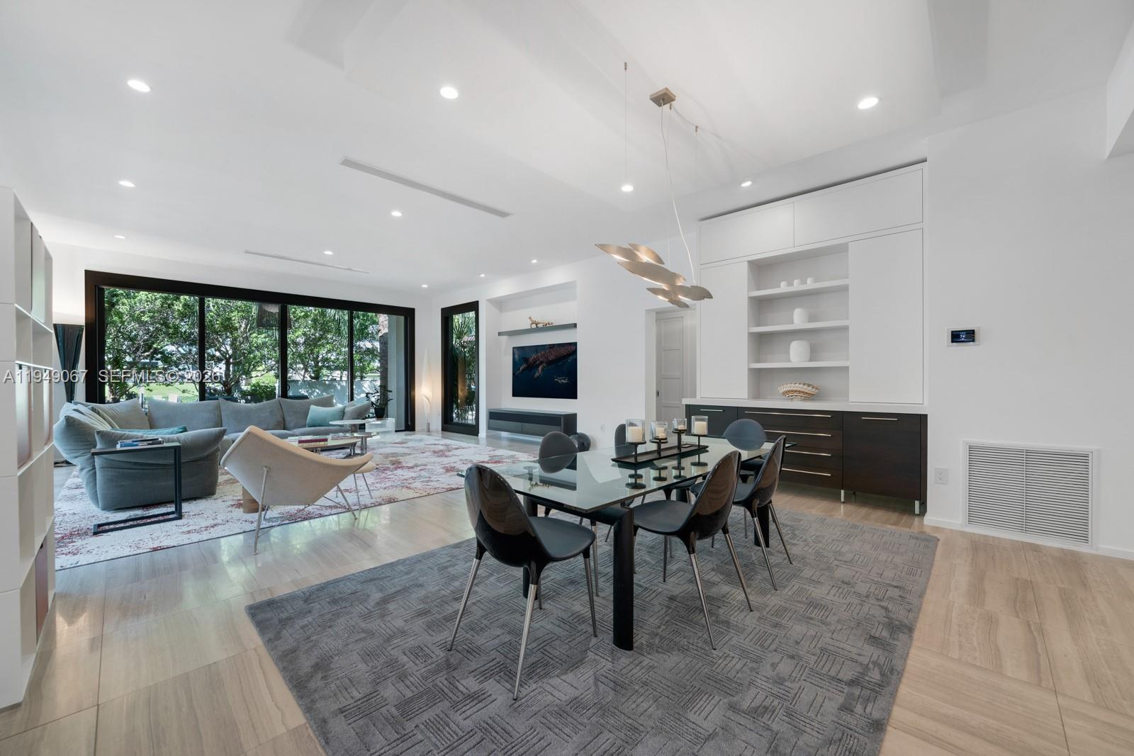 6840 Sunrise Pl, Coral Gables FL 33133