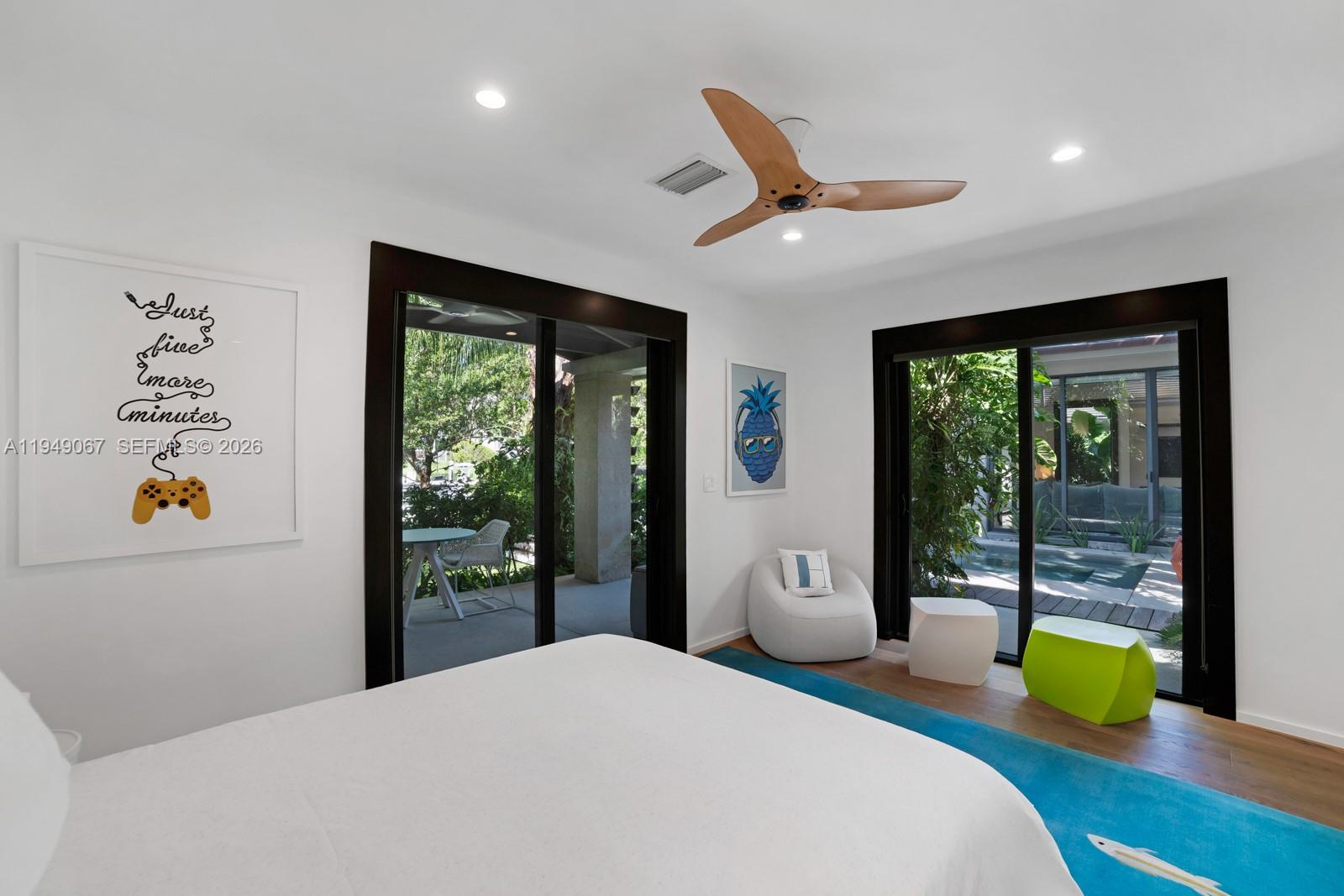 6840 Sunrise Pl, Coral Gables FL 33133