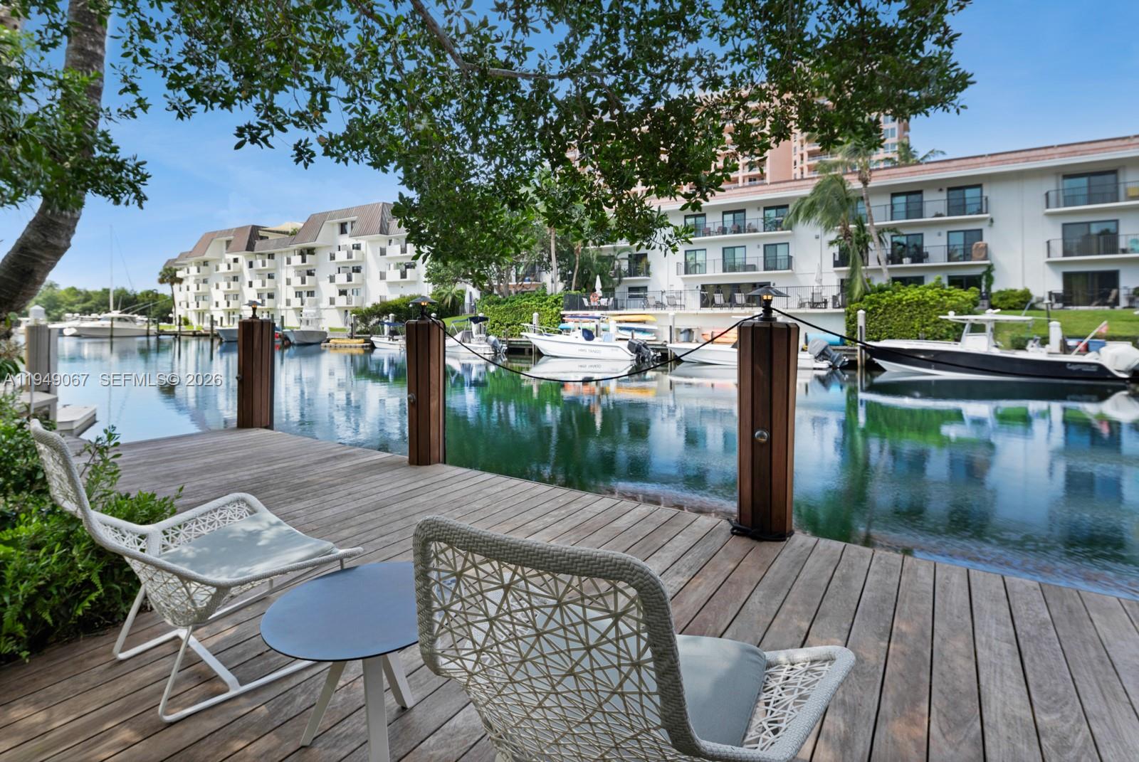 6840 Sunrise Pl, Coral Gables FL 33133