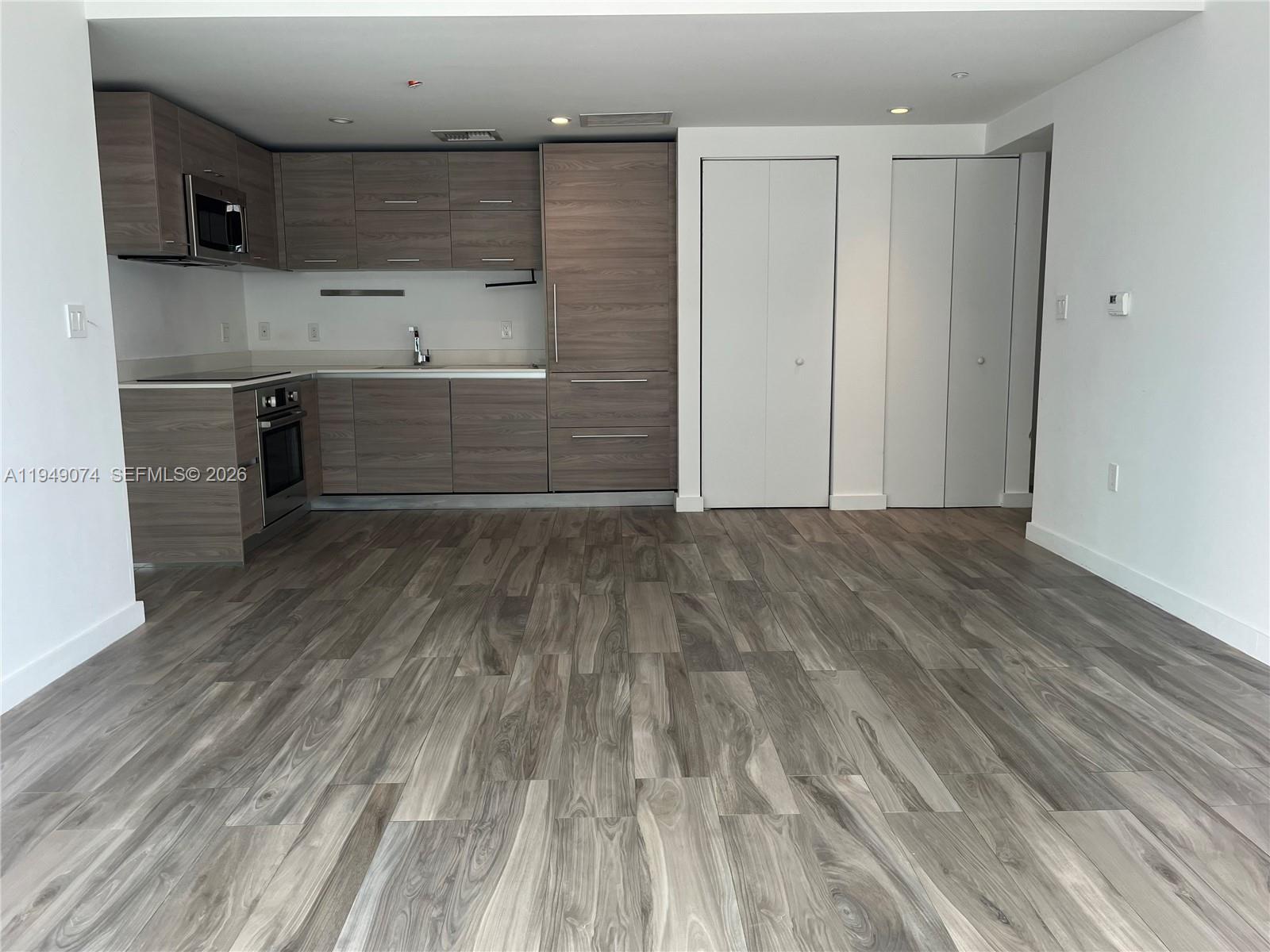 1300 S Miami Ave #1207, Miami FL 33130