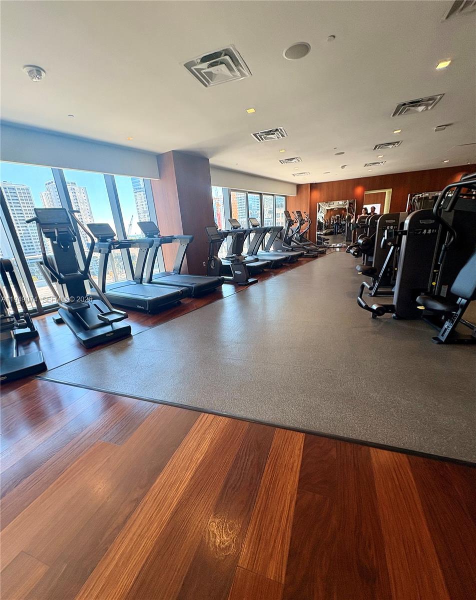 1300 S Miami Ave #1207, Miami FL 33130
