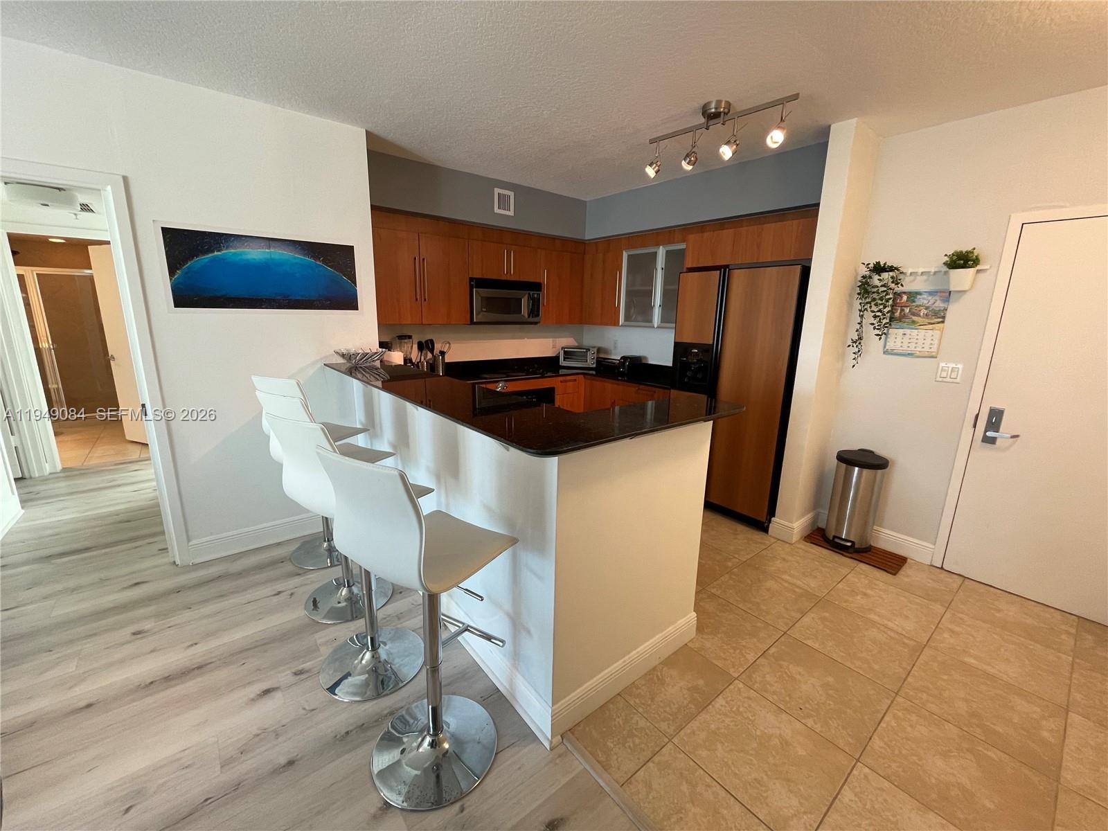 325 S Biscayne Blvd #1115, Miami FL 33131