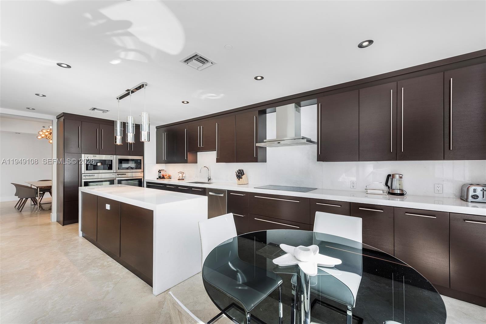 5959 Collins Ave #606, Miami Beach FL 33140
