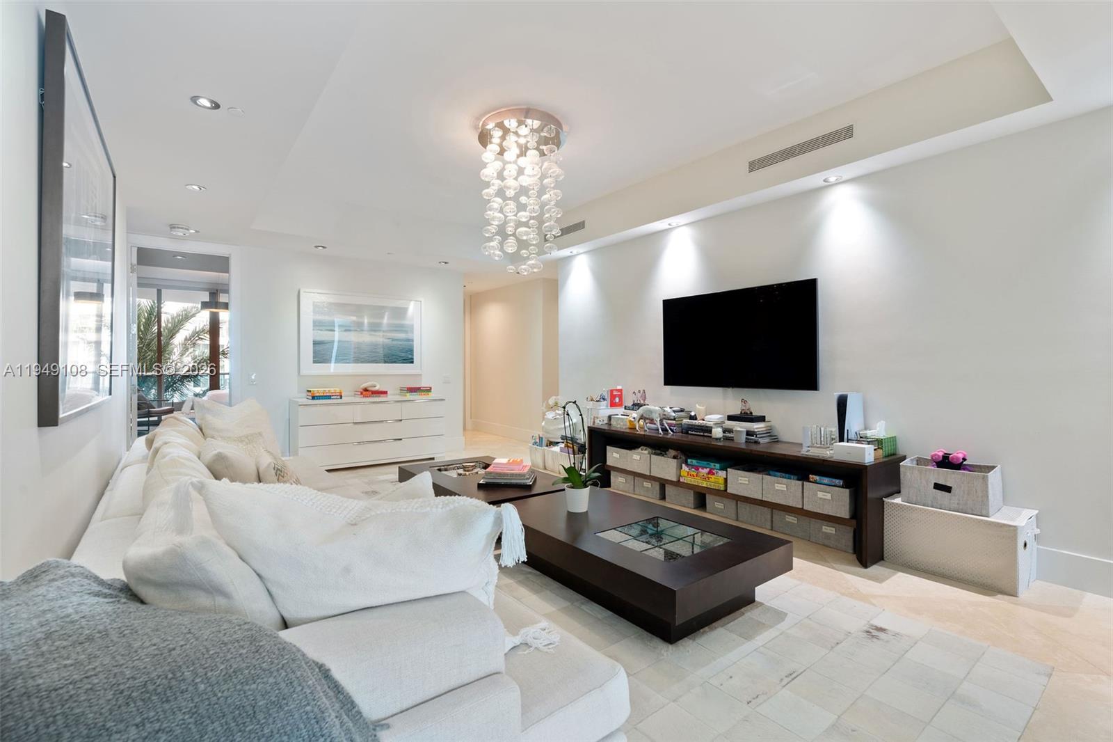 5959 Collins Ave #606, Miami Beach FL 33140