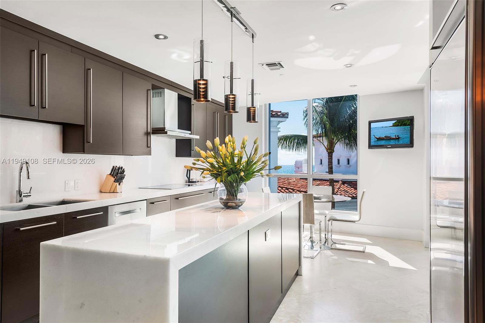 5959 Collins Ave #606, Miami Beach FL 33140
