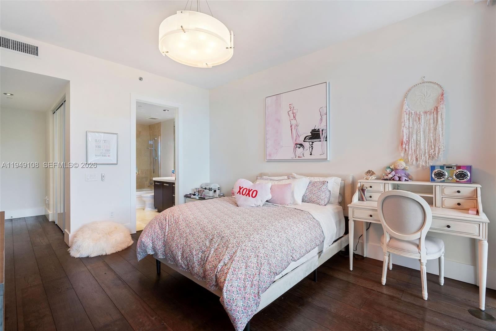 5959 Collins Ave #606, Miami Beach FL 33140