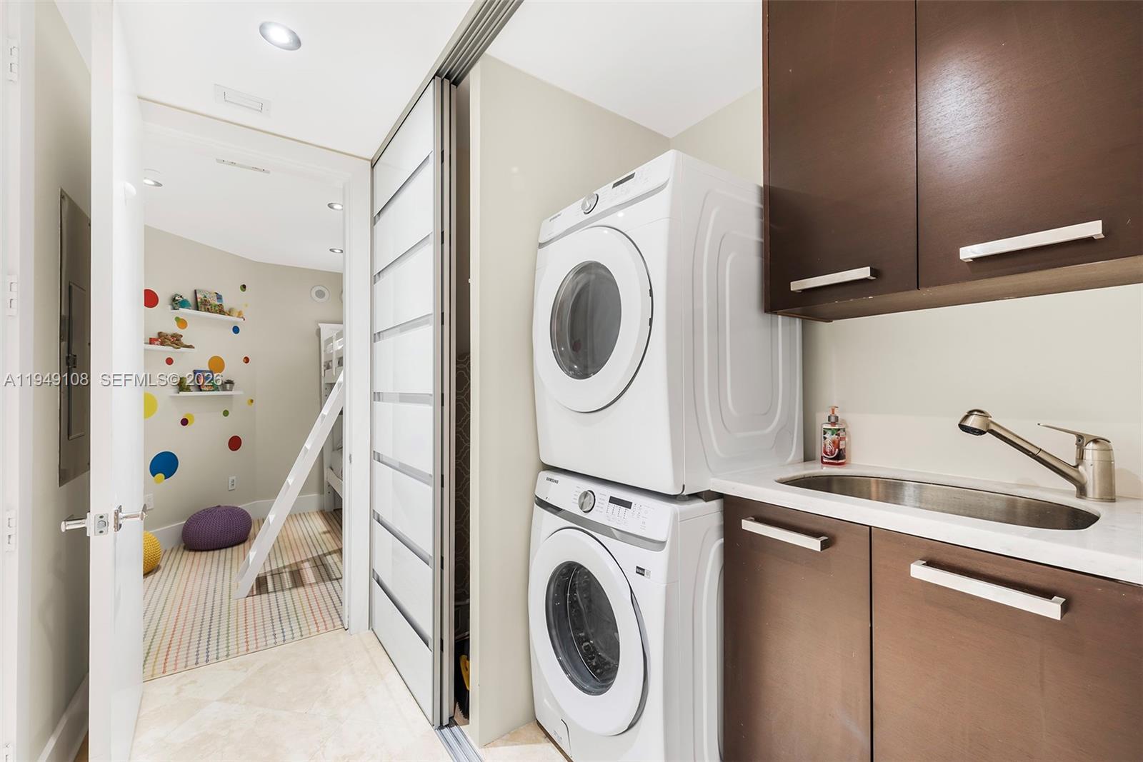 5959 Collins Ave #606, Miami Beach FL 33140