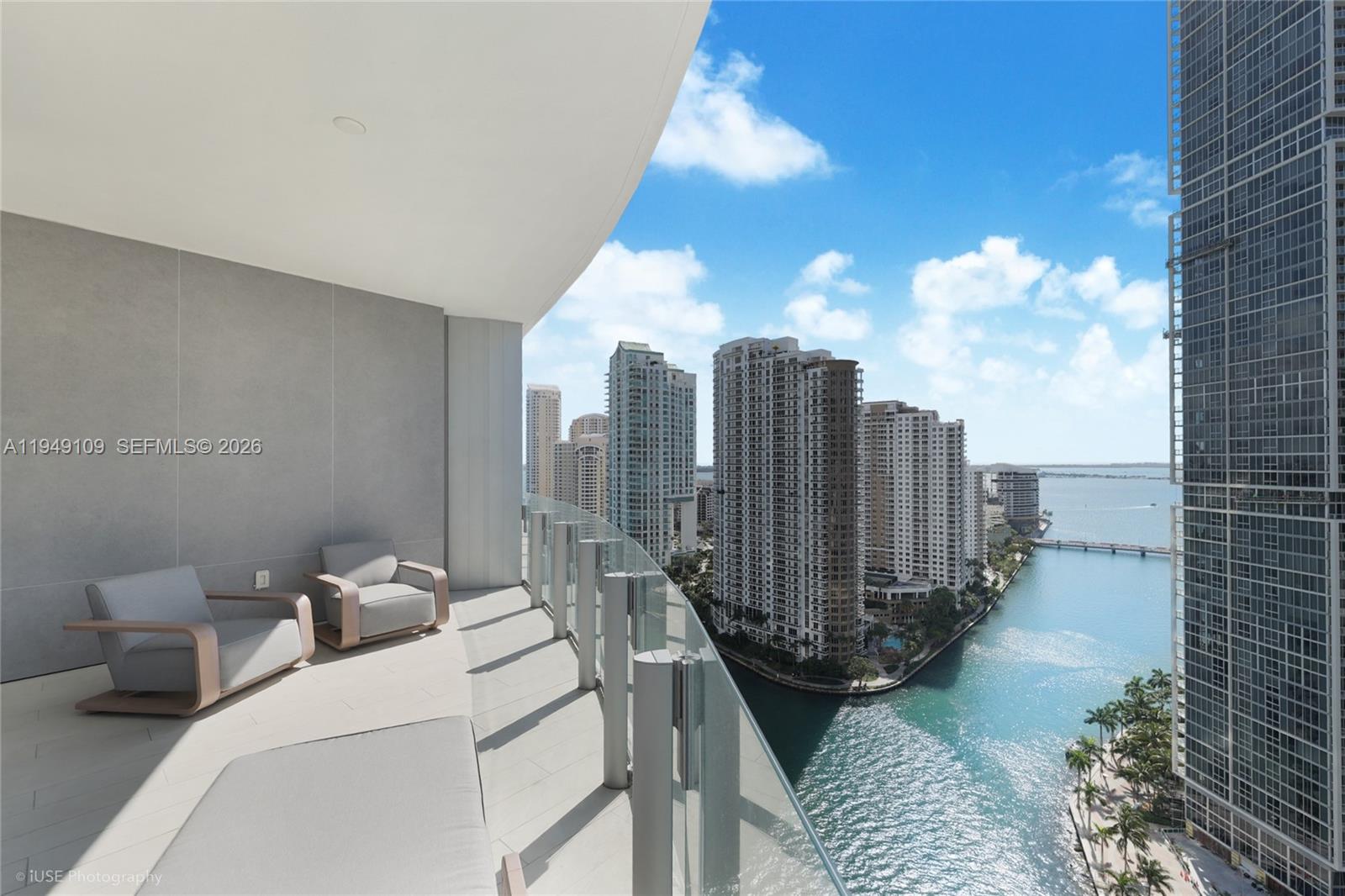 300 Biscayne Boulevard Way #2307W, Miami FL 33131