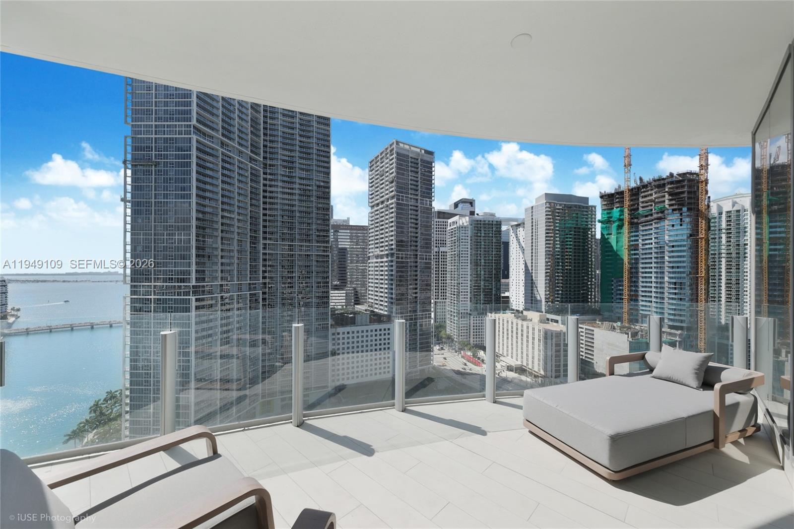300 Biscayne Boulevard Way #2307W, Miami FL 33131