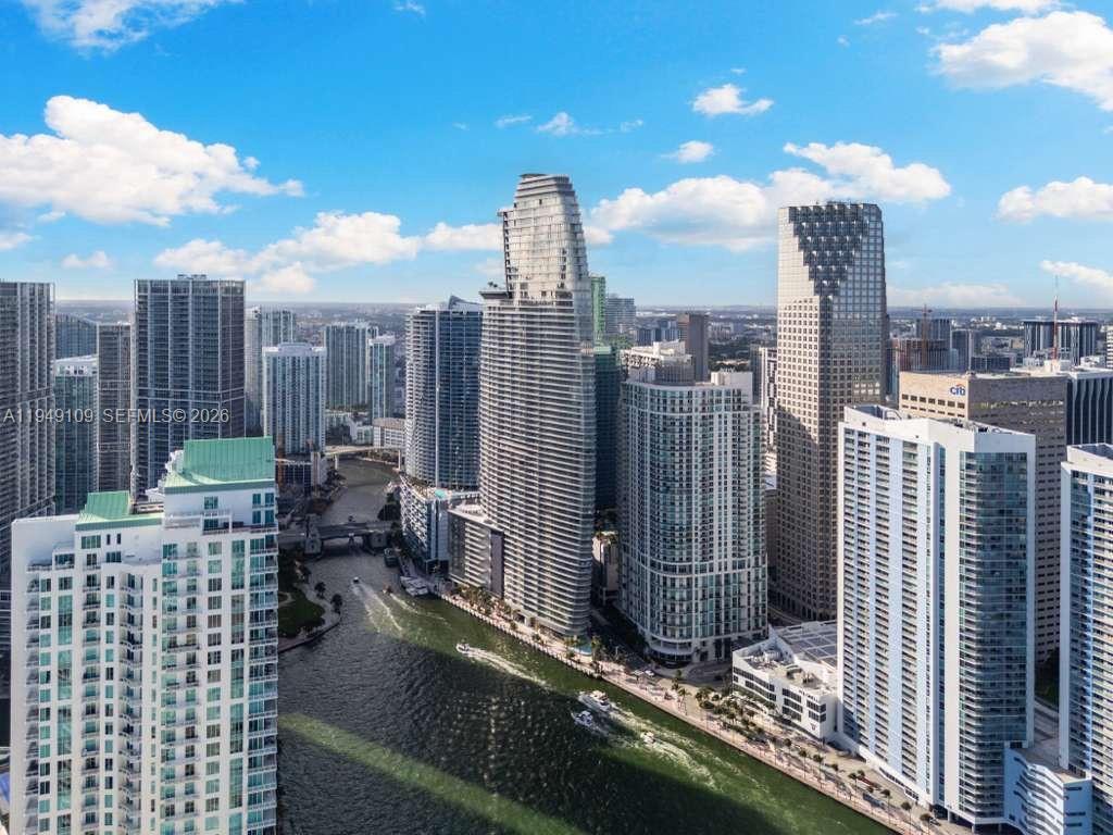 300 Biscayne Boulevard Way #2307W, Miami FL 33131