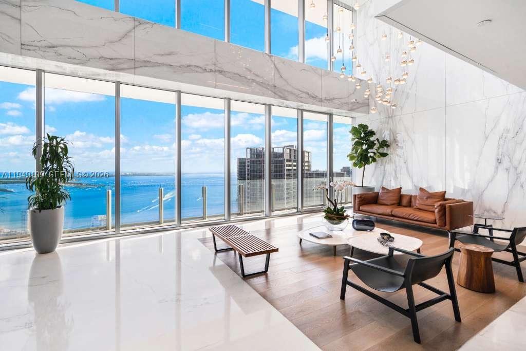 300 Biscayne Boulevard Way #2307W, Miami FL 33131