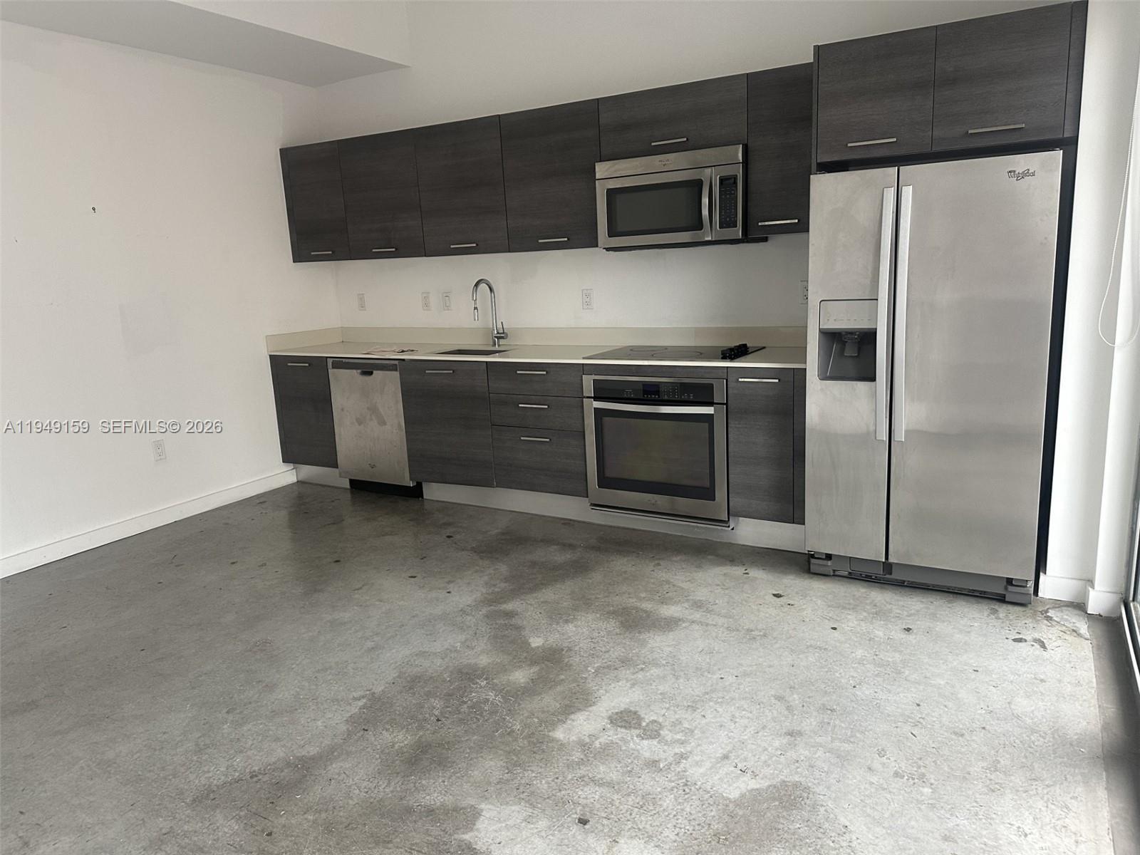 151 SE 1st St #1006, Miami FL 33131