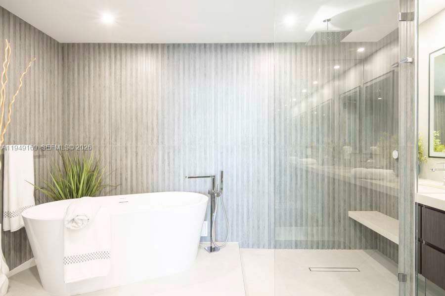540 West Ave #411, Miami Beach FL 33139