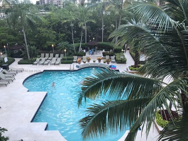 19901 E Country Club Dr #2202, Aventura FL 33180