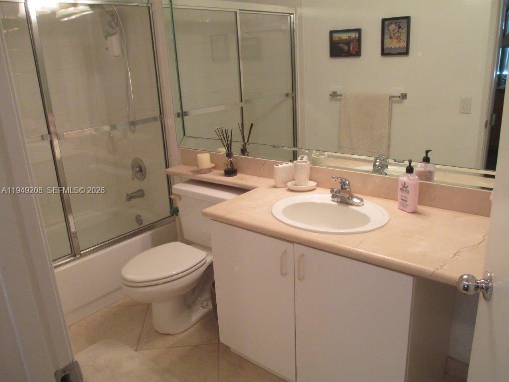19901 E Country Club Dr #2202, Aventura FL 33180