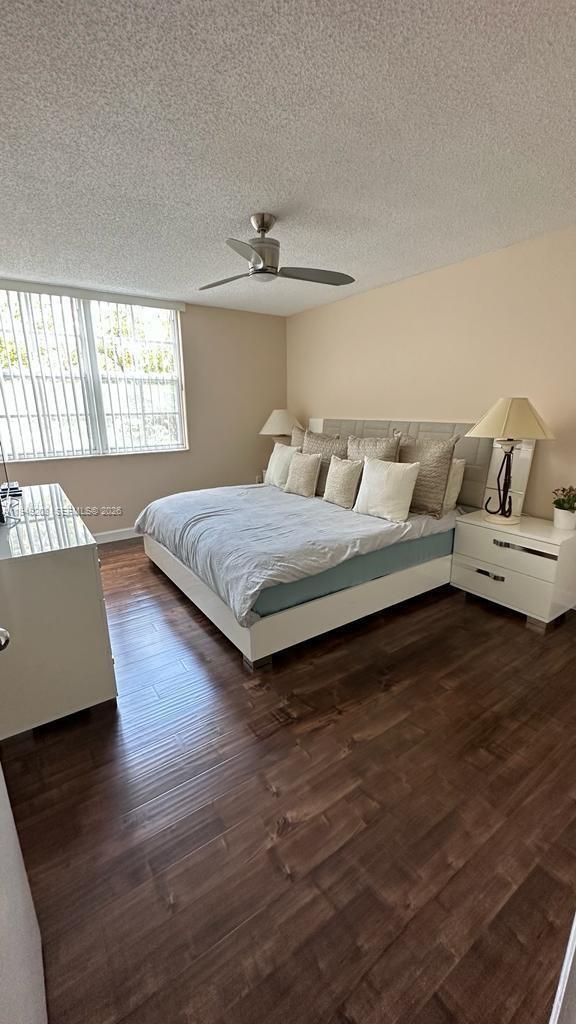 19901 E Country Club Dr #2202, Aventura FL 33180