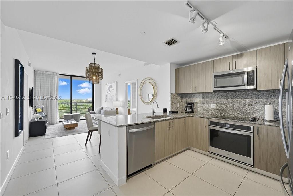 5350 NW 84th Ave #505, Doral FL 33166