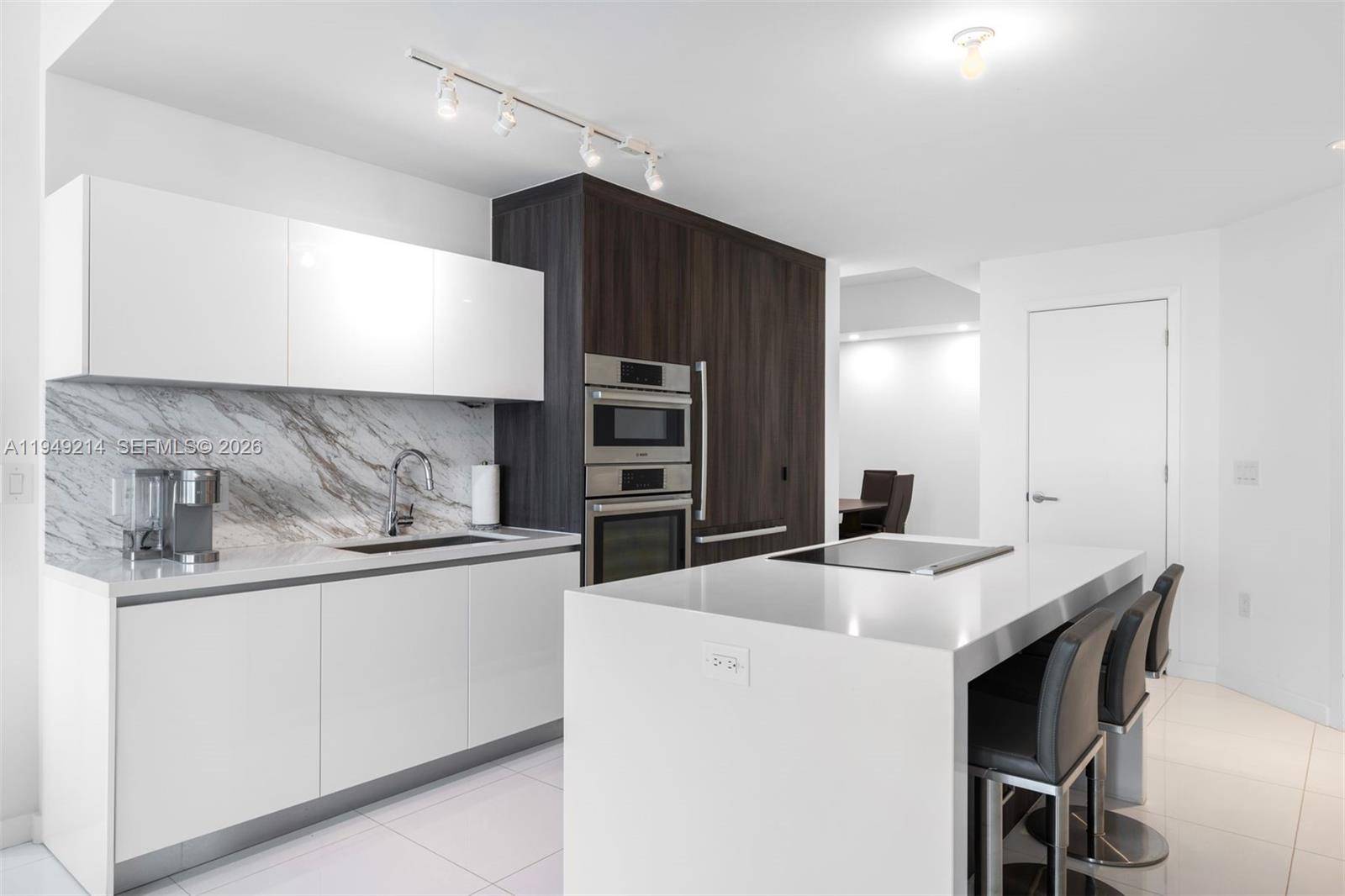 851 NE 1st Ave #1008, Miami FL 33132