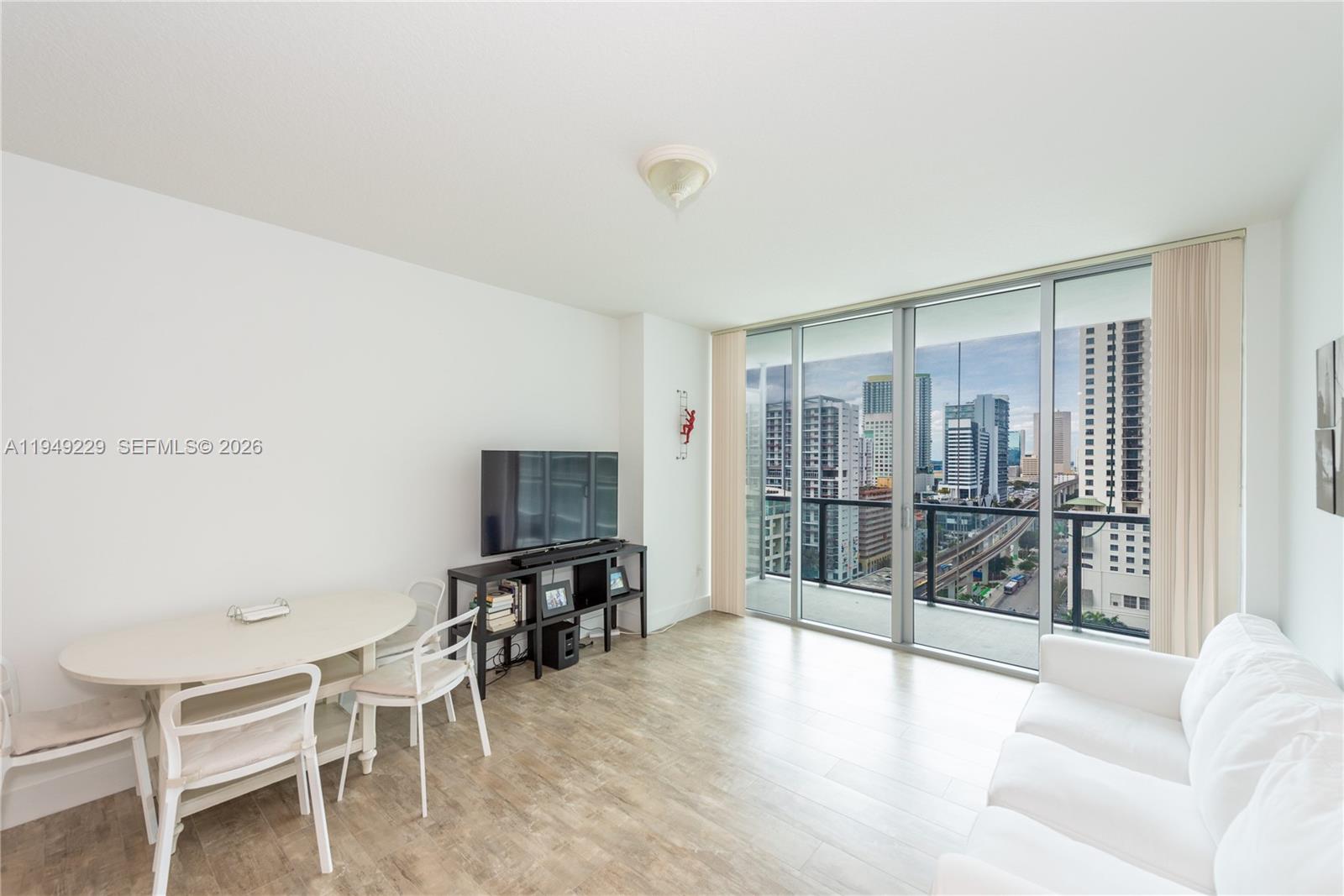 79 SW 12th St #1911-S, Miami FL 33130
